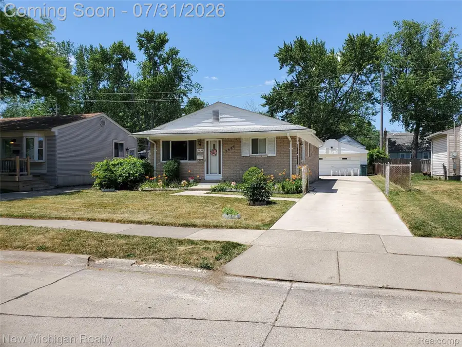 3595 Cummings Avenue, Berkley, MI 48072 - #3