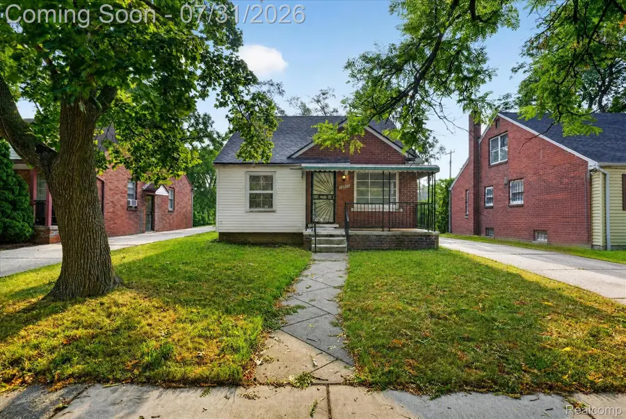 19490 Greenview Avenue, Detroit, MI 48219 - #3