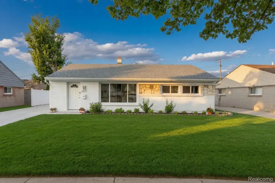 25452 Miracle Drive, Madison Heights, MI 48071 - #2