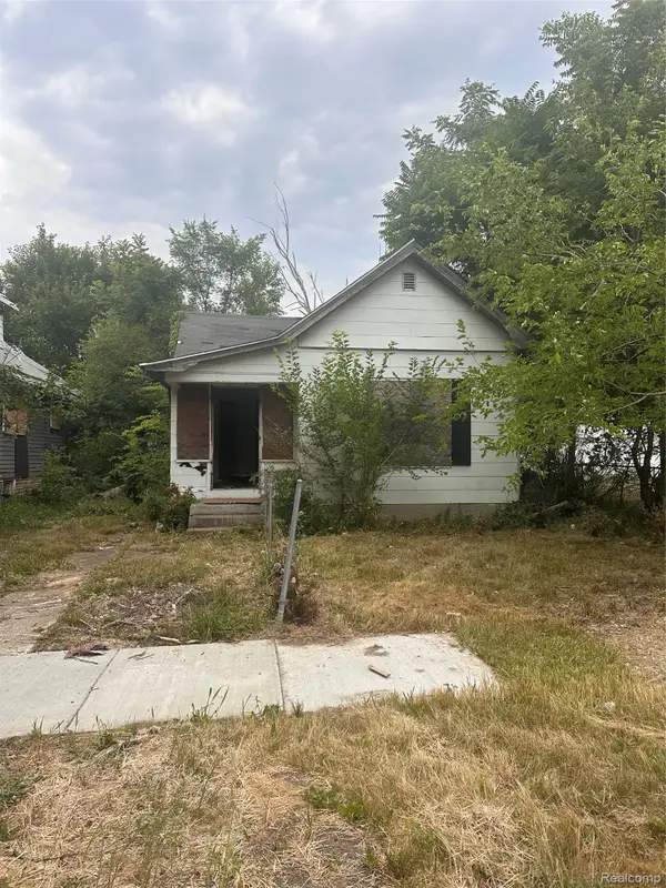 137 E Oakley Street, Flint, MI 48503