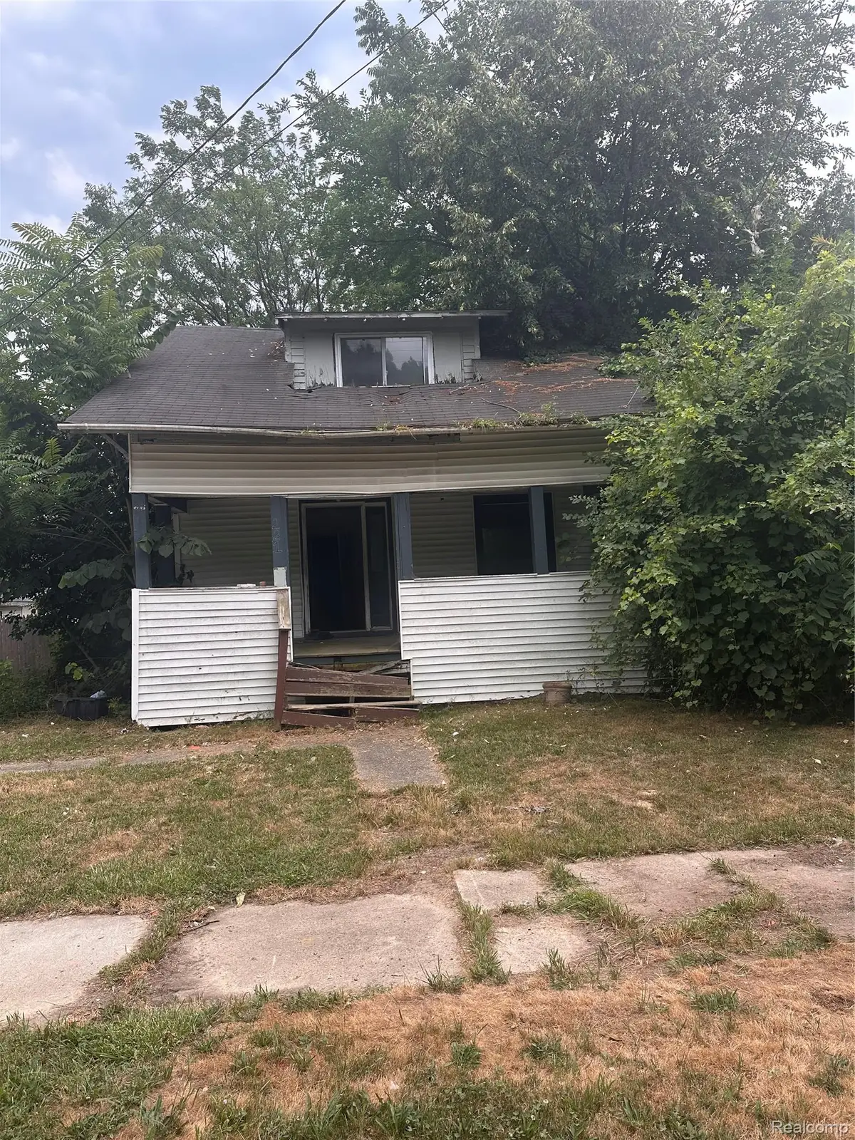 221 W Tobias Street, Flint, MI 48503 - #1
