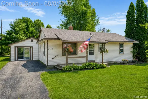 1412 Morningdove Road, Wixom, MI 48393