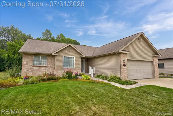5199 Oakhill Drive, SwartzCreek, MI 48473