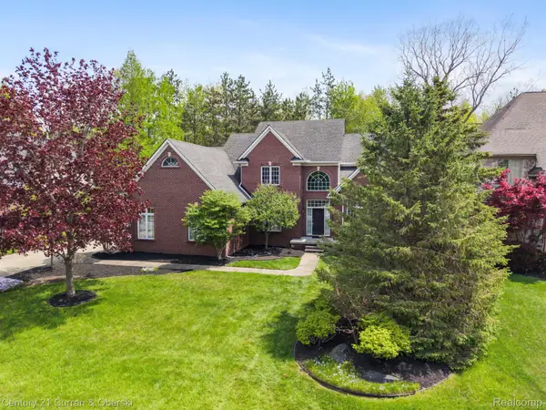 27852 Larson Lane, FarmingtonHills, MI 48331