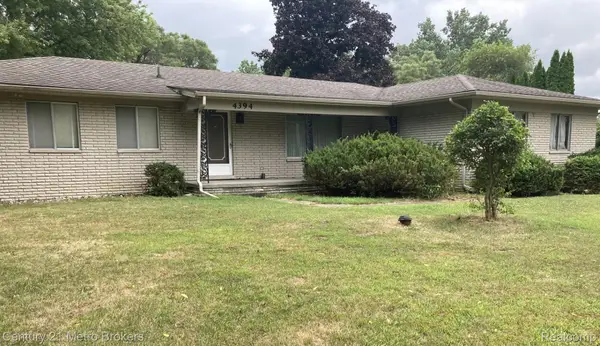 4394 Apache Drive, Burton, MI 48509