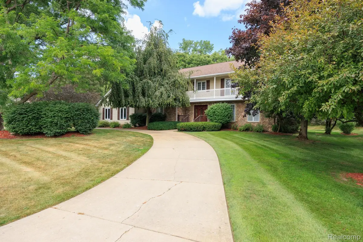 9705 Burning Tree Drive, Grand Blanc, MI 48439 - #1
