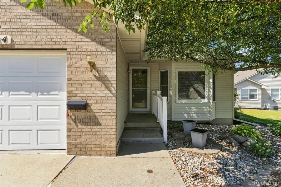 7464 Diane Court, Swartz Creek, MI 48473 - #3