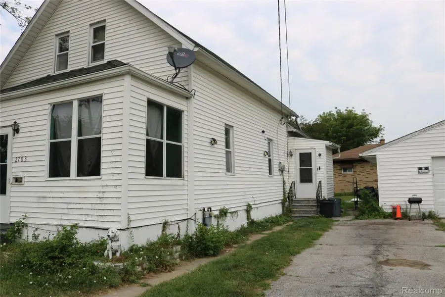 2703 Narloch Street, Saginaw, MI 48601 - #2
