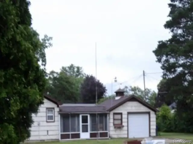 3300 Cherry Street, Saginaw, MI 48601 - #1