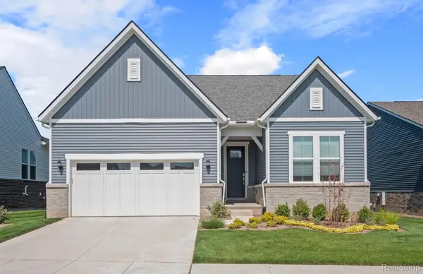 1656 Moss Drive, Milford, MI 48381