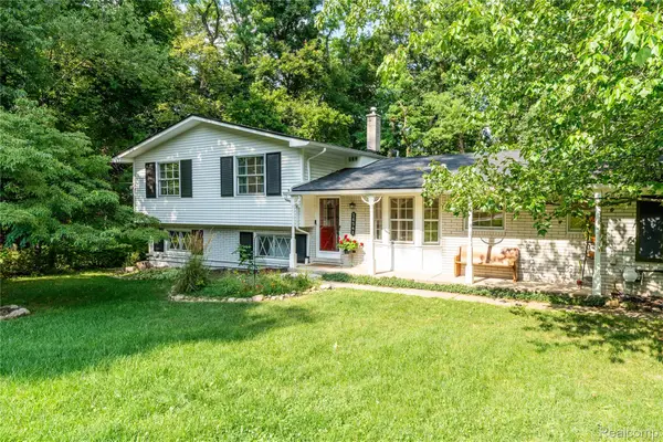26541 Old Homestead Court, FarmingtonHills, MI 48331