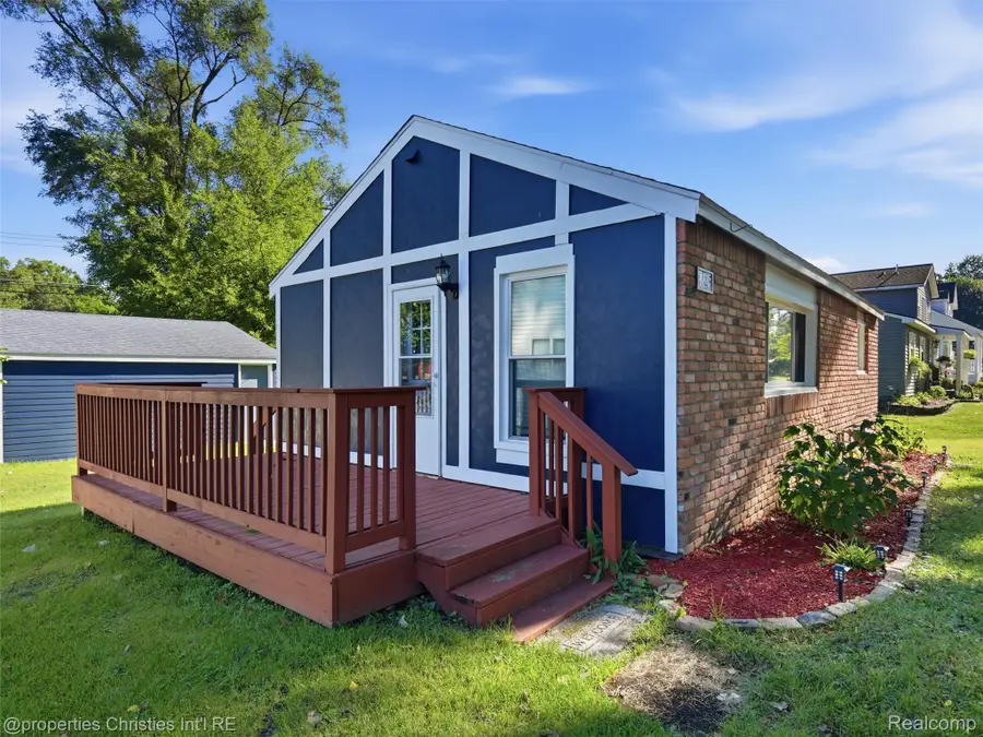 4645 Downing Drive, Pinckney, MI 48169 - #3