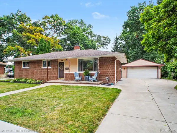 709 Briarwood Lane, Fenton, MI 48430