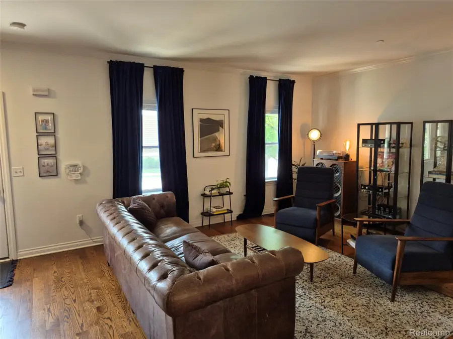 3913 Andover Avenue, Auburn Hills, MI 48326 - #3