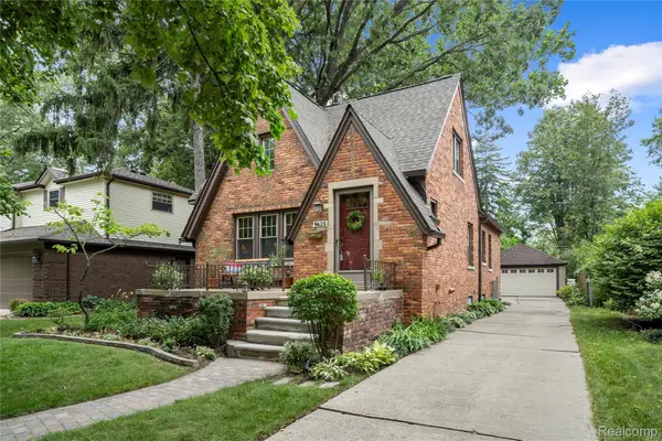 9625 Blackburn Street, Livonia, MI 48150