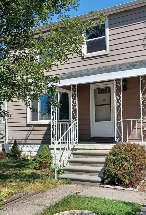 66 W Garfield Avenue, HazelPark, MI 48030