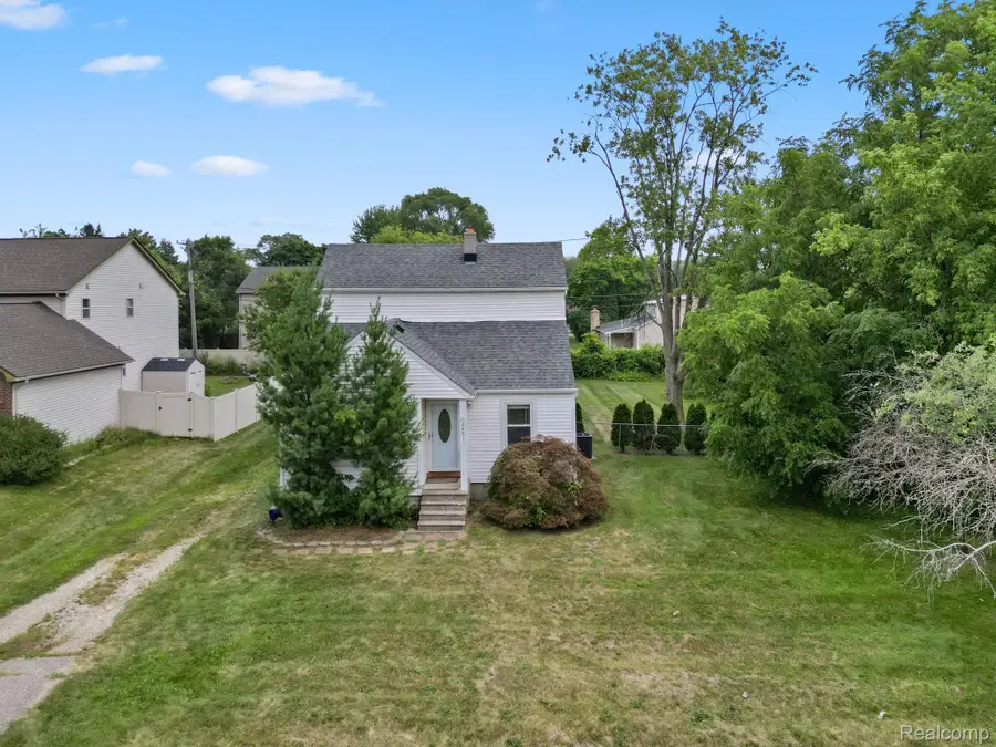 2891 Culbertson Avenue, Rochester Hills, MI 48307 - #2