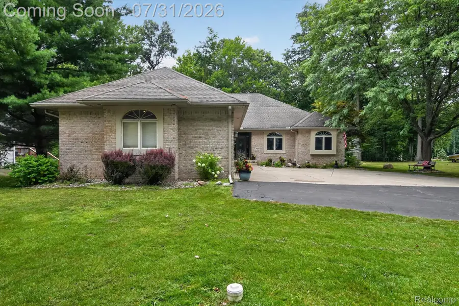7480 Majestic Woods Drive, Linden, MI 48451 - #2