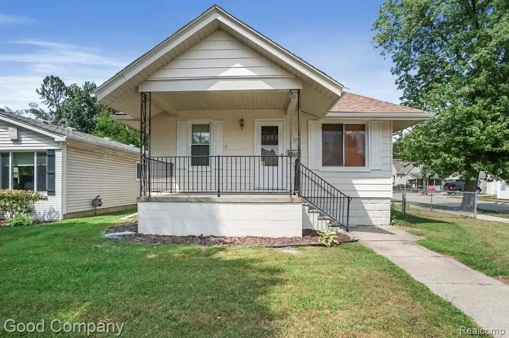 1102 S Wilson Avenue, Royal Oak, MI 48067 - #1