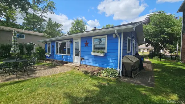 2966 Indian Trail, Pinckney, MI 48169