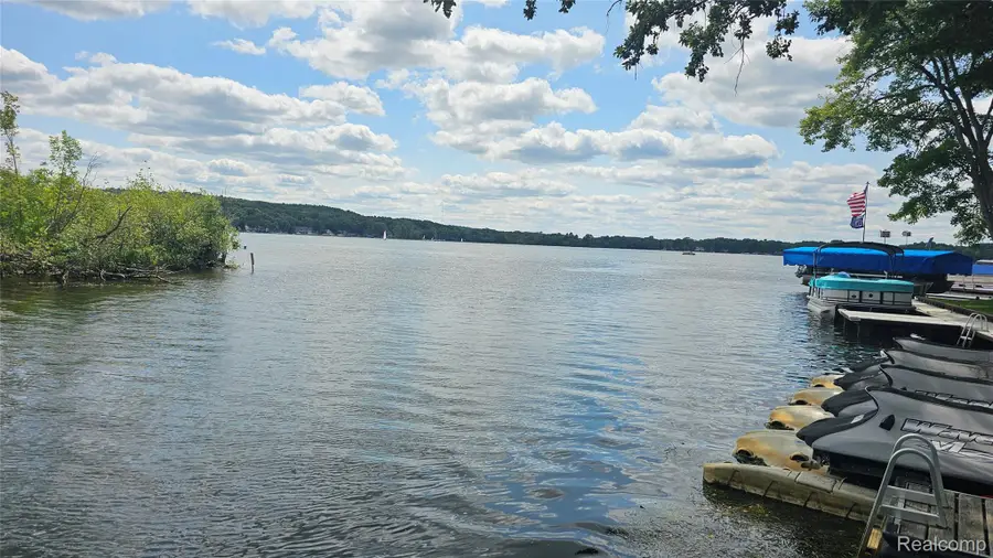 2966 Indian Trail, Pinckney, MI 48169 - #2