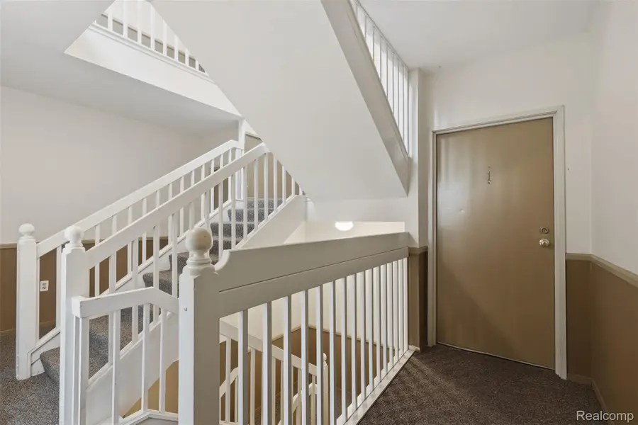 2215 S Huron Parkway #1, Ann Arbor, MI 48104 - #2