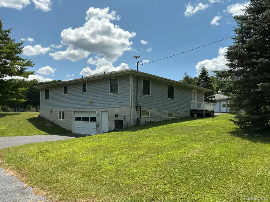 1331 Bankers Road, Hillsdale, MI 49242 - #2