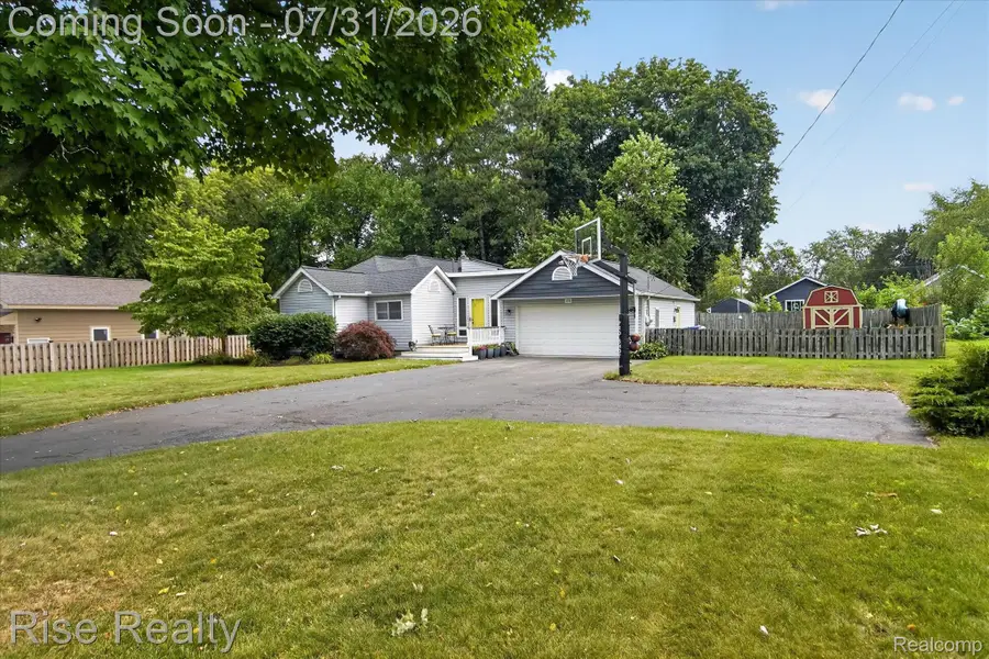 1870 Orchid Street, Waterford, MI 48328 - #2