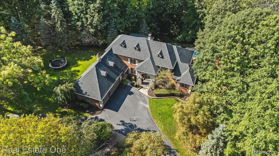 7798 Fieldstone Ridge, Clarkston, MI 48348 - #3