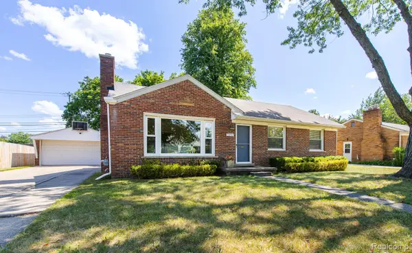 3852 Ravena Avenue, RoyalOak, MI 48073