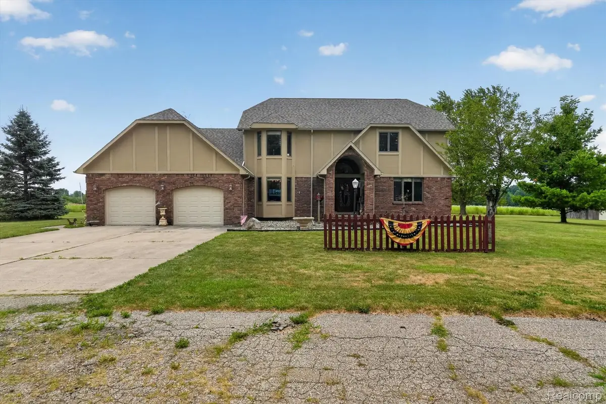 10454 E Bristol Road, Davison, MI 48423 - #1