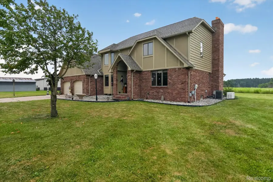 10454 E Bristol Road, Davison, MI 48423 - #3