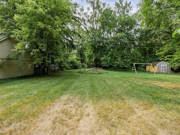 26747 Vassar Avenue, Redford, MI 48240