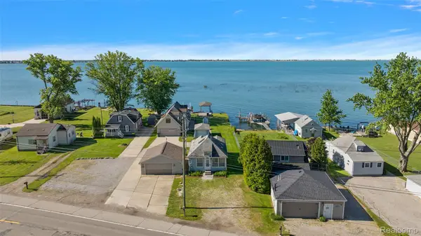 8449 Dixie Highway, Ira, MI 48023