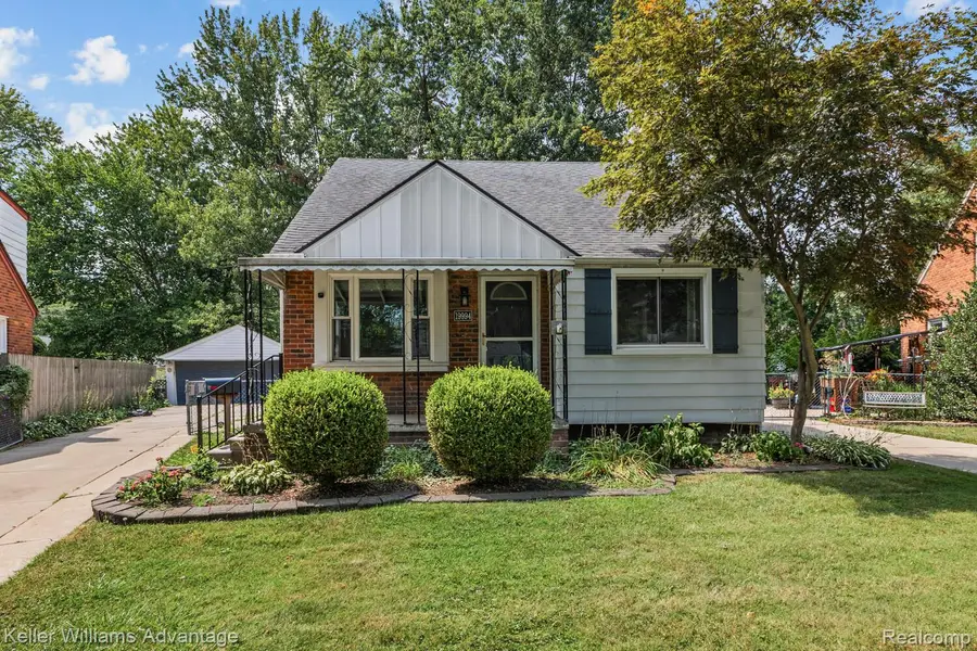 19994 Hunt Club Drive, Harper Woods, MI 48225 - #2