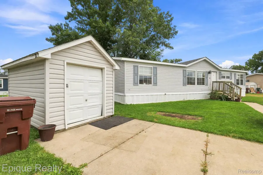 5247 Van Orden Road #604, Webberville, MI 48892 - #3