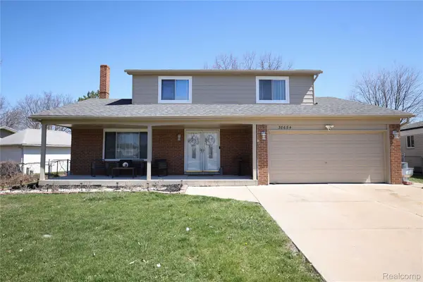 38684 Pinebrook Drive, SterlingHeights, MI 48310