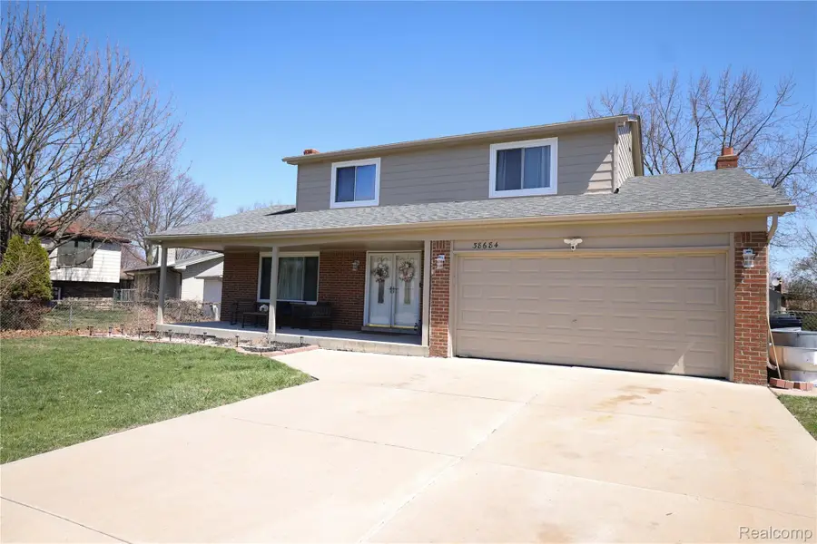 38684 Pinebrook Drive, Sterling Heights, MI 48310 - #3