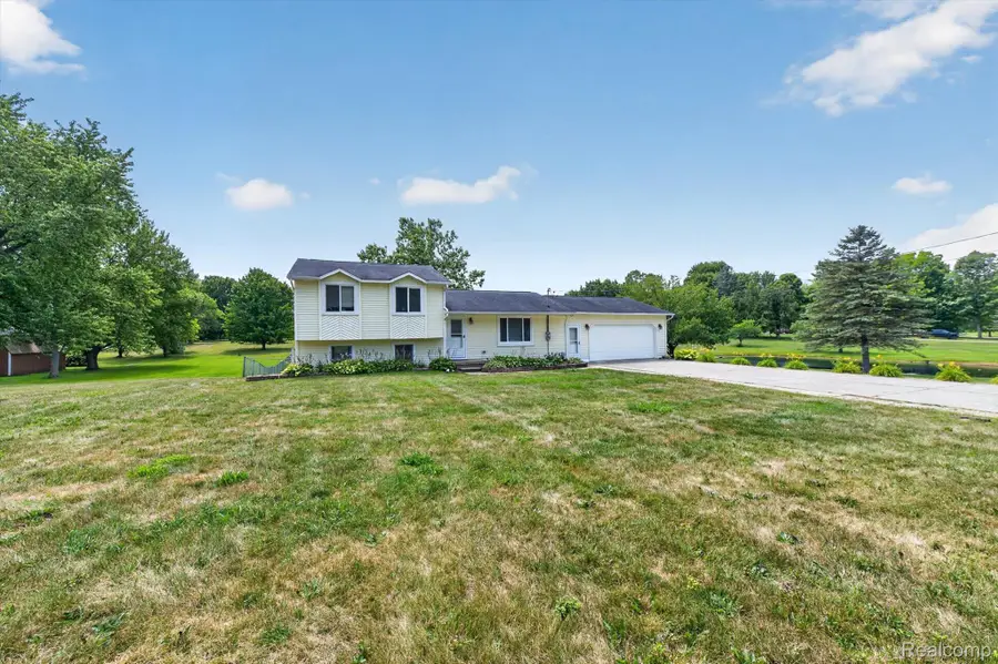 6324 Lucas Road, Flint, MI 48506 - #2