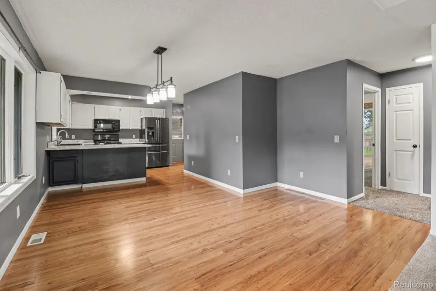 1478 Hendrick Road, Muskegon, MI 49441 - #2