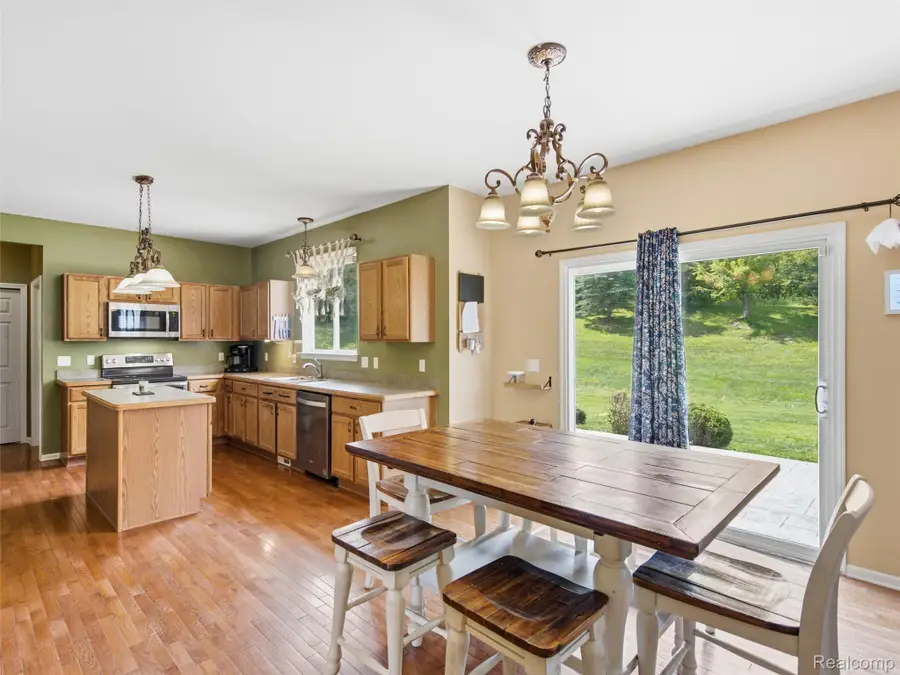 957 River Rock Drive, Holly, MI 48442 - #2