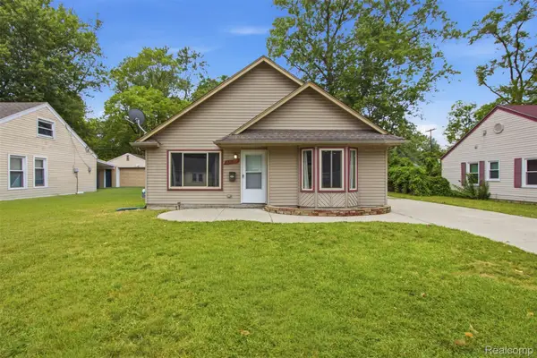 22141 Condon Street, OakPark, MI 48237