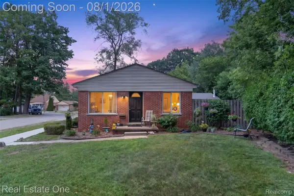 26212 Park Court, MadisonHeights, MI 48071
