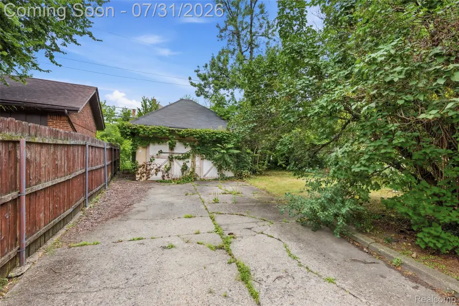 1636 W Boston Boulevard, Detroit, MI 48206 - #3