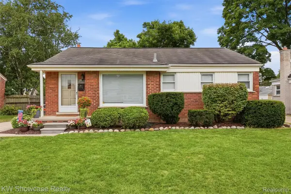29705 Macintyre Street, Livonia, MI 48150