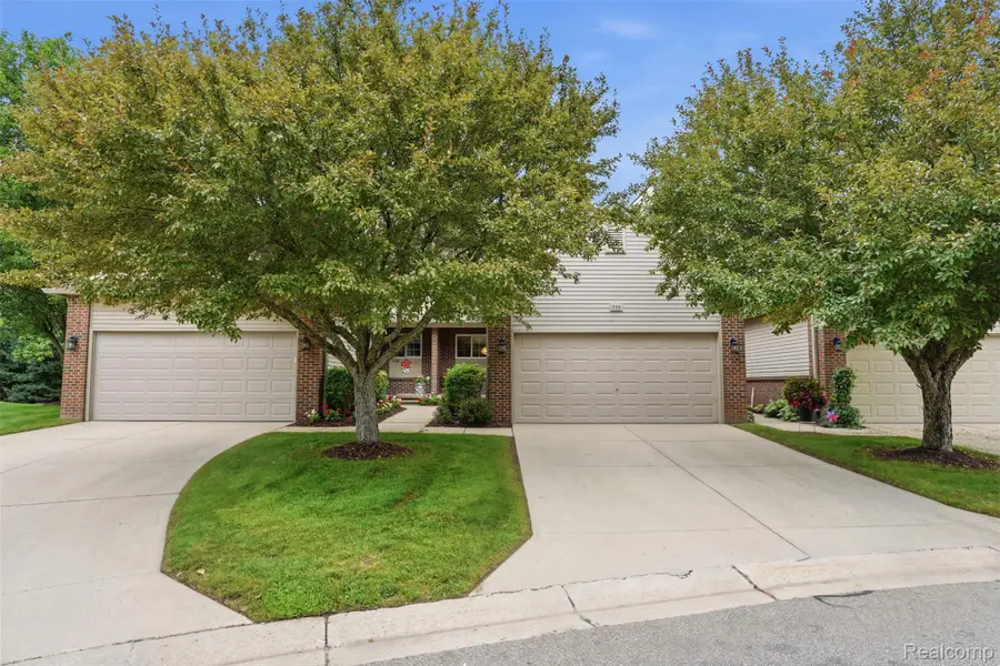 530 Newberry Lane, Howell, MI 48843 - #3