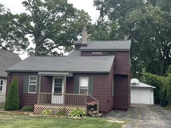 1867 Maddy Lane, KeegoHarbor, MI 48320