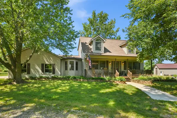 6214 Lazy K Lane, Pinckney, MI 48169