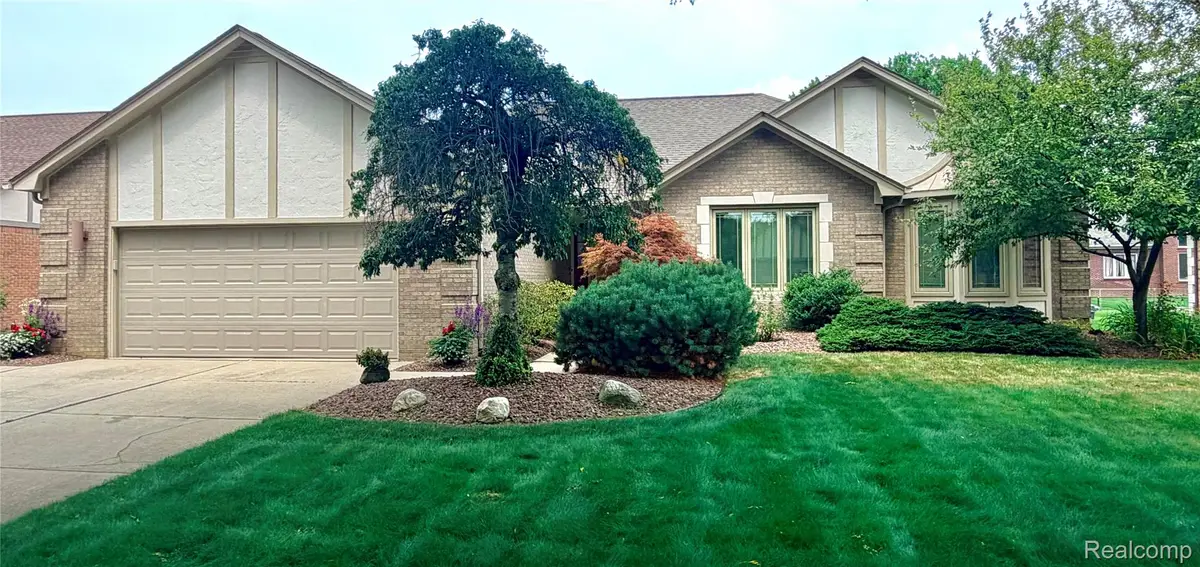 4451 Bayleaf Drive, Sterling Heights, MI 48314 - #1
