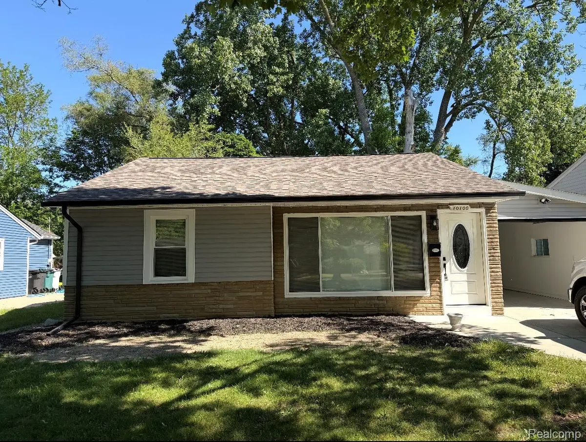 10100 Saratoga Street, Oak Park, MI 48237 - #1